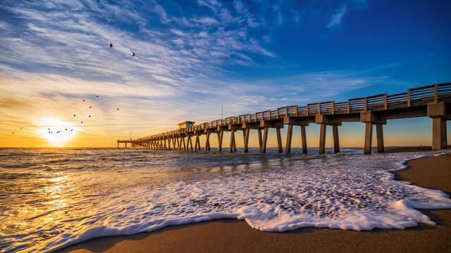 sunset at the clearwater beach in venice, florida